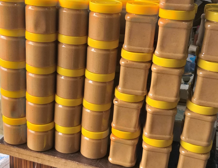 کره بادام زمینی ۴ کیلویی